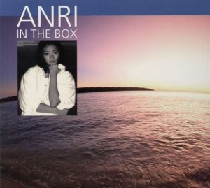 ANRI IN THE BOX  Photo
