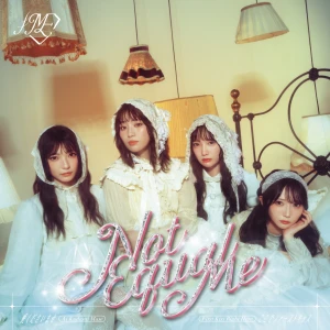 Ai Kudasai Mase (愛くださいませ) / Koko de First Kiss (ここでファーストキッス) Photo