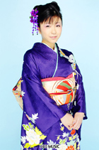 �Hikki wearing kimono 03
Parole chiave: hikaru utada