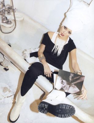 �Anna Tsuchiya 233
Parole chiave: anna tsuchiya