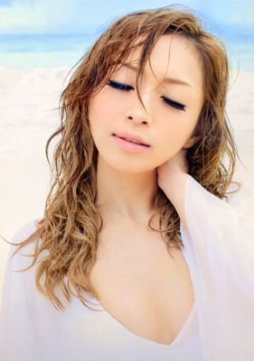 �Ayumi Hamasaki photobook 11
Parole chiave: ayumi hamasaki