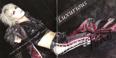 �Luxurious (booklet 1)
Parole chiave: juka luxurious