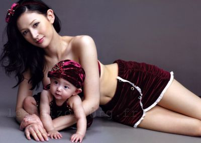 Leah Dizon with her daughter Mila 01
Parole chiave: leah dizon mila