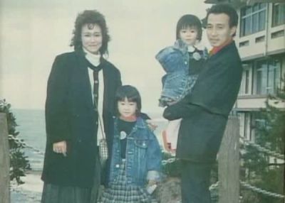 �The Koda Family 02 (Kumi with her mother, father and sister misono)
Parole chiave: koda kumi family