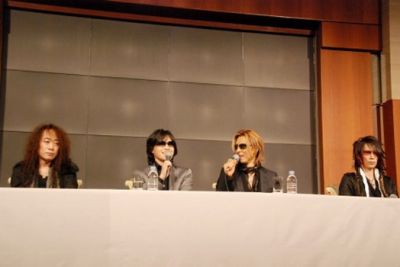 X-Japan reunion 2008, press conference
Parole chiave: x-japan
