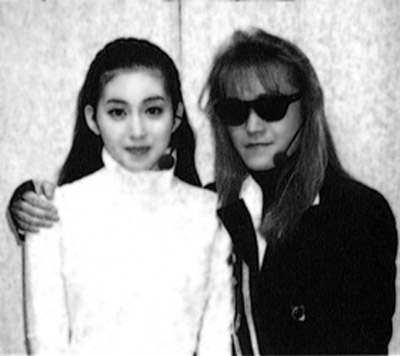 Toshi with his ex wife Kaori Morisumi 01
Parole chiave: x-japan toshi kaori morisumi