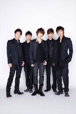 �BEST SELECTION 2010 official poster
Parole chiave: tohoshinki dong bang shin ki tvqx dbsk best selection 2010