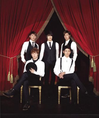 Bolero / Kiss The Baby Sky / Wasurenaide promo picture
Parole chiave: dong bang shin ki tohoshinki tvxq dbsk bolero kiss the baby sky wasurenaide