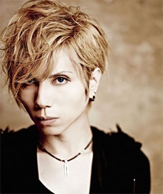 �Yes promo picture
Parole chiave: acid black cherry yes