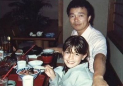 �Young Angela Aki 04 (with her father)
Parole chiave: angela aki