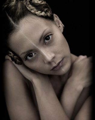 �RULE promo picture 01
Parole chiave: anna tsuchiya rule