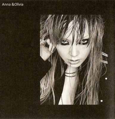 �Shout in the rain (CD+DVD booklet 02)
Parole chiave: anna tsuchiya shout in the rain