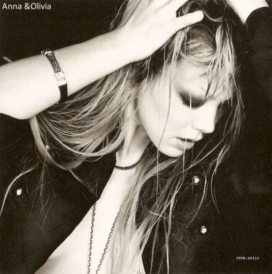 �Shout in the rain (CD booklet 01)
Parole chiave: anna tsuchiya shout in the rain