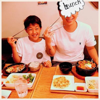 �Sky-kun 68 (with Anna's 3rd husband)
Parole chiave: anna tsuchiya sky husband