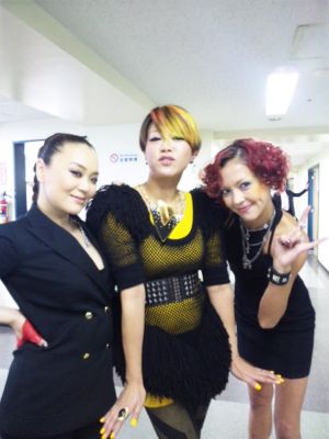 Anna Tsuchiya with PUSHIM & ANTY
Parole chiave: anna tsuchiya pushim anty