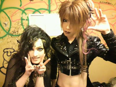 Kaya with KISAKI from Lin 01
Parole chiave: kaya kisaki lin