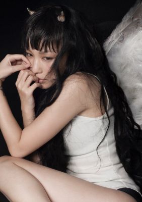 �KISS OF DEATH (produced by HYDE) promo picture 01
Parole chiave: mika nakashima kiss of death