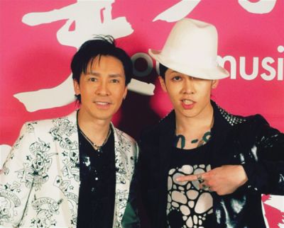 �MIYAVI with Hiromi Go
Parole chiave: miyavi hiromi go