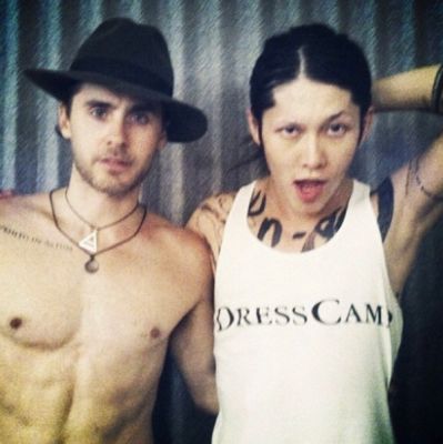 �MIYAVI with Jared Leto from 30 Second To Mars
Parole chiave: miyavi jared leto 30 seconds to mars