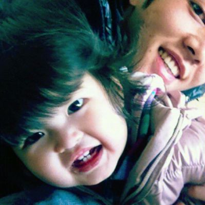 �MIYAVI with his daughter Jewelie 04
Parole chiave: miyavi jewelie