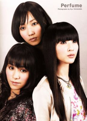 Perfume 64
Parole chiave: perfume