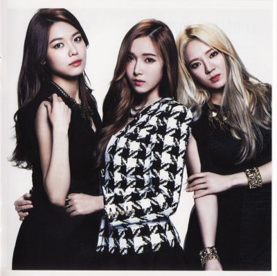 �THE BEST (booklet 03)
Parole chiave: shoujo jidai the best