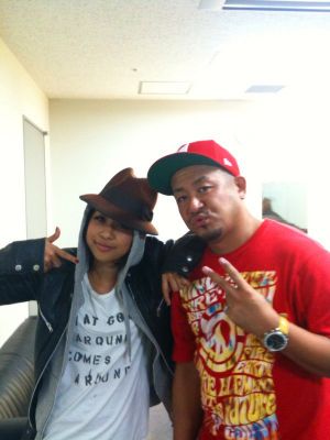 �Thelma Aoyama with DJ RYO-Z
Parole chiave: thelma aoyama dj ryo-z