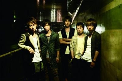 THE OVER promo picture
Parole chiave: uverworld the over