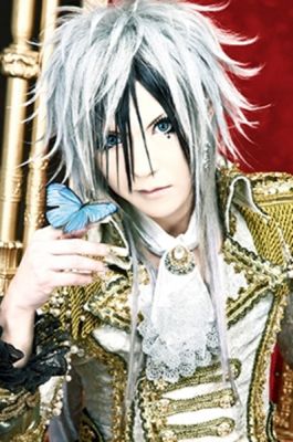 �Holy Grail promo picture (TERU)
Parole chiave: versailles philharmonic quintet holy grail