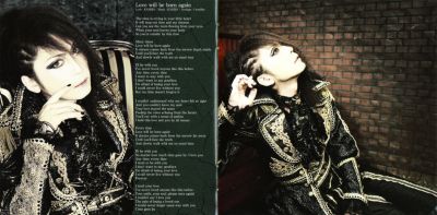 Holy Grail (CD+DVD booklet 03)
Parole chiave: versailles holy grail