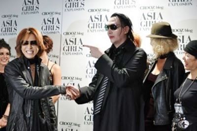 Yoshiki with Marilyn Manson 02
Parole chiave: x japan yoshiki marilyn manson