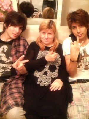 Yu Shirota with his mother and brother Jun
Parole chiave: yu shirota brother jun
