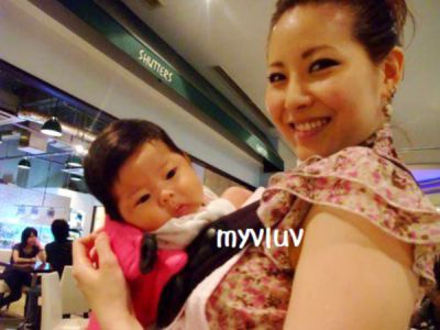 melody. with her daughter Jewelie 01
Parole chiave: melody. jewelie
